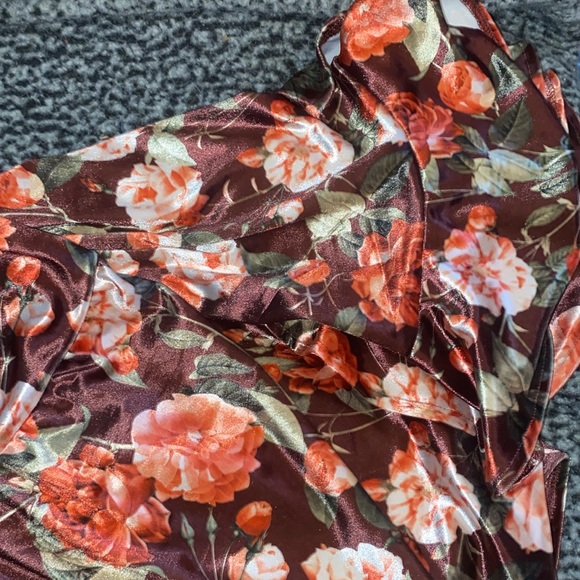 Suzanne Betro-Bell Sleeves, Velvet top, size XL - Picture 7 of 13